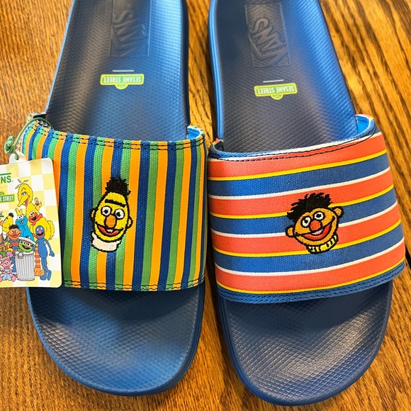 Vans X Sesame Street Bert & Ernie NEW 11 La Costa Slide - On Mens Sandals - Picture 1 of 2
